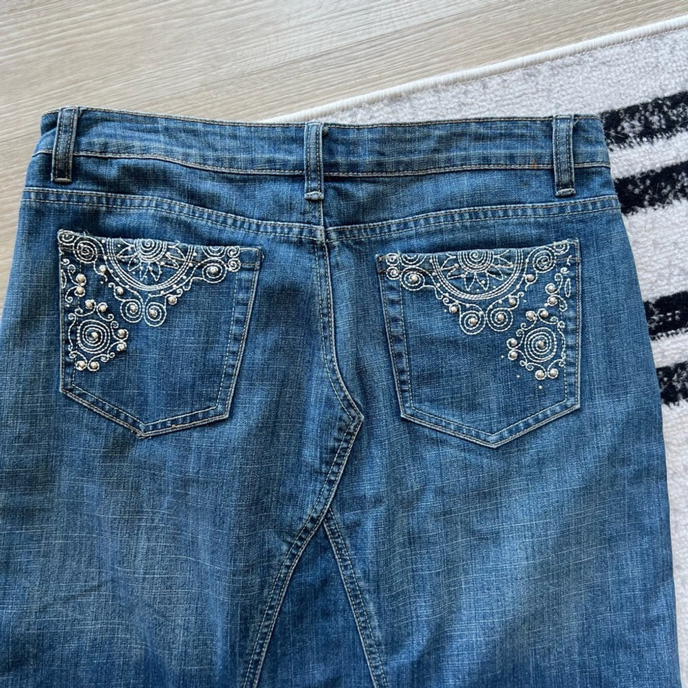 Baccini Embroidered Denim Maxi Skirt Boho Western Y2K Studded Jean Skirt Size 10 - Picture 3 of 8